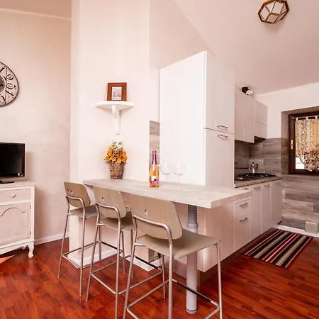 Holiday home Casa Lisa, A Due Passi Dal Vesta